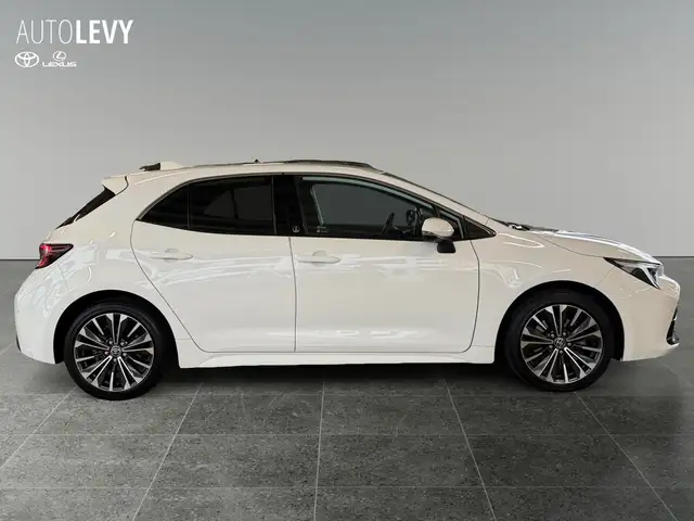 Toyota Corolla view 7