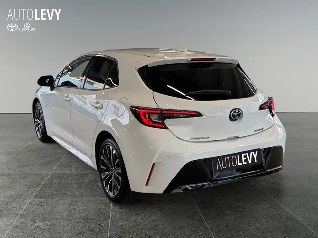 Toyota Corolla view 4