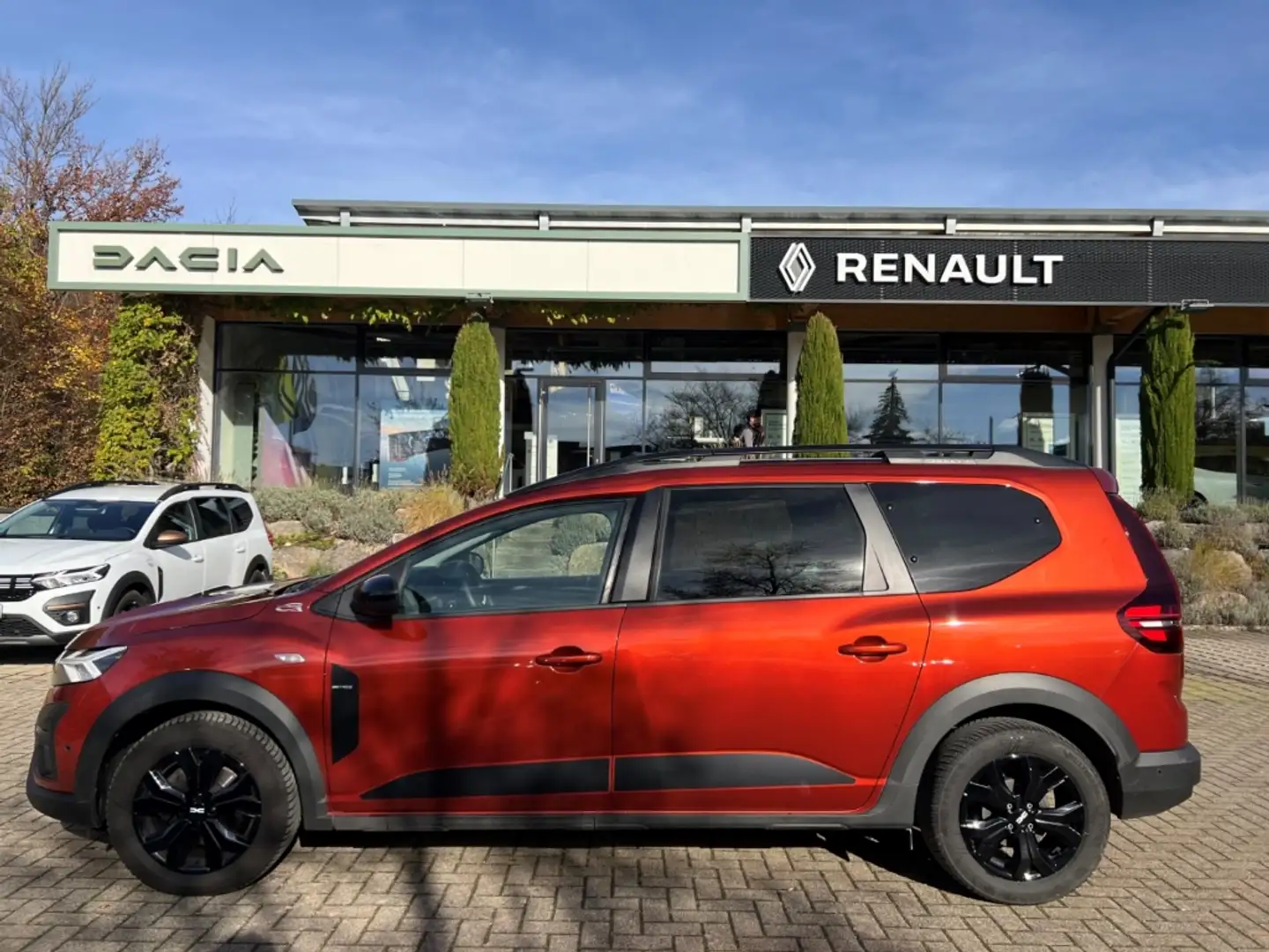 Dacia Jogger Extreme+ TCe 100 Eco-G 7-Sitzer Wartungspaket Navi Braun - 2