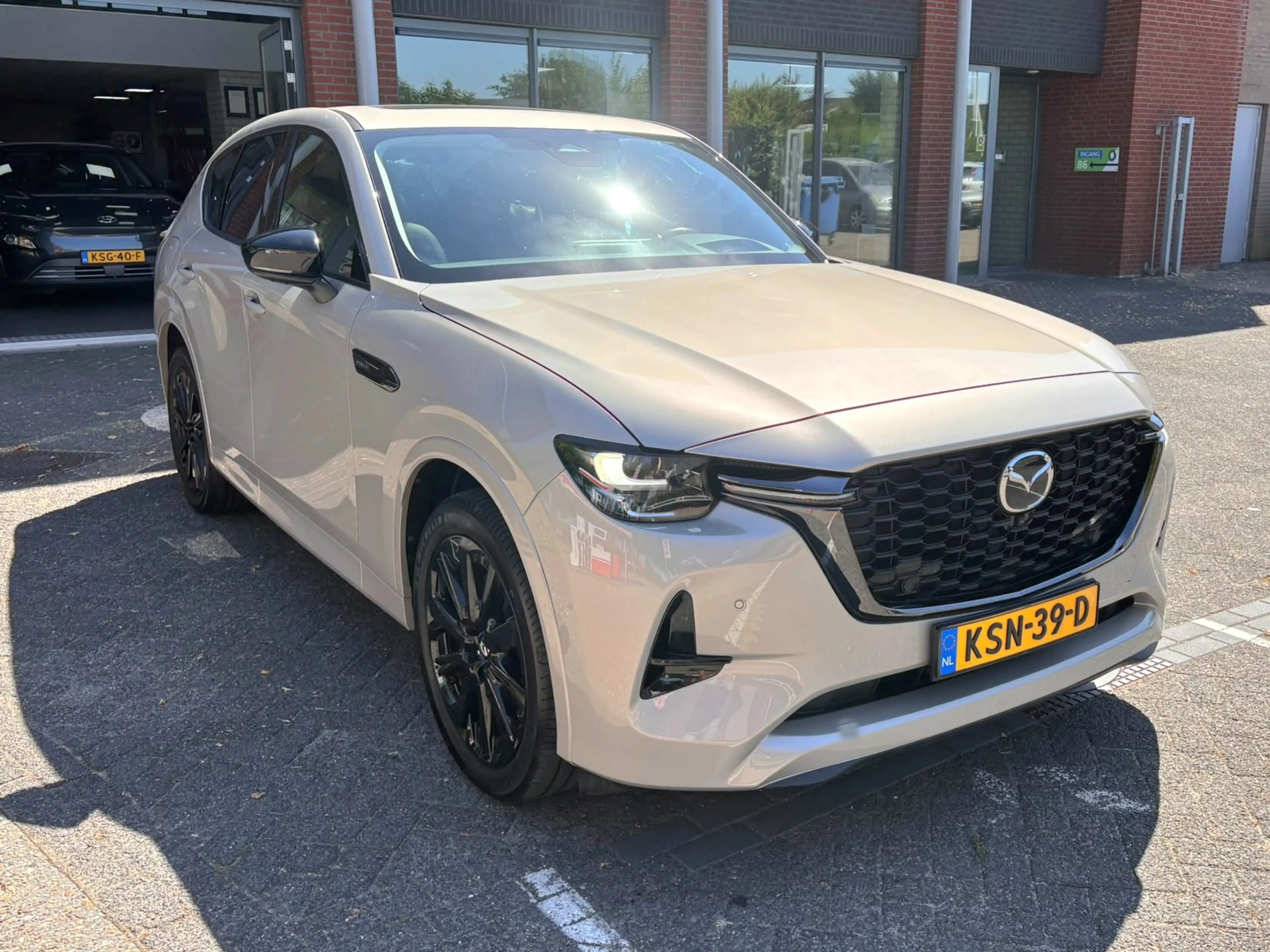 Mazda CX-60 2.5 e-SkyActiv PHEV Homura Plus,Pano dak,360 camer — photo 21