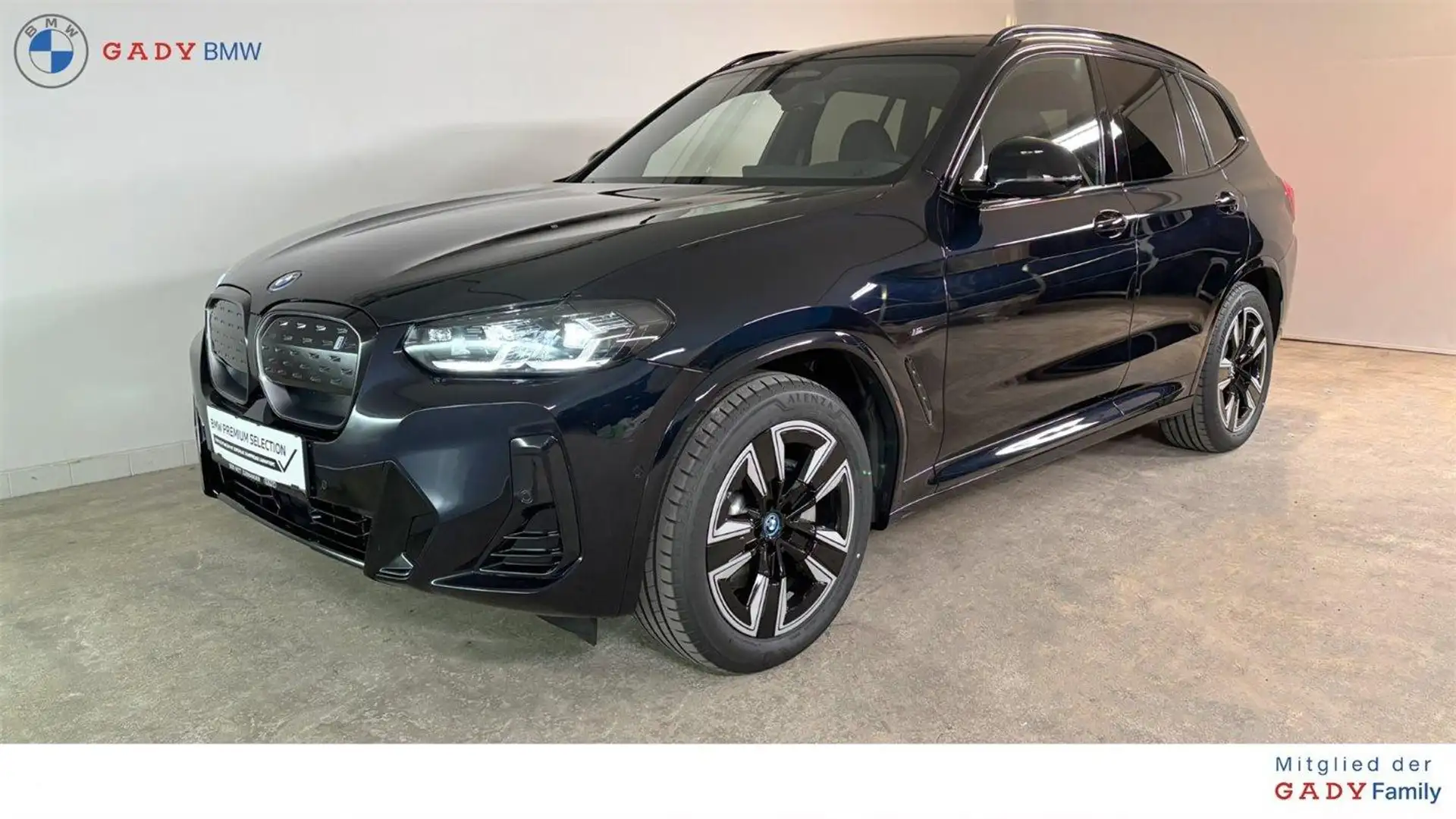 BMW iX3 M Sport Schwarz - 1