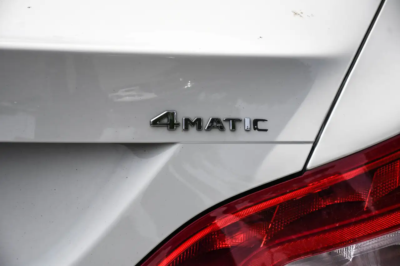 Mercedes-Benz CLA снимка Mercedes-Benz CLA