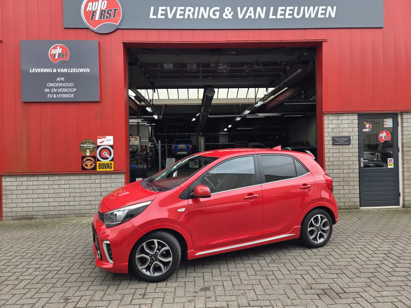Kia Picanto 1.0 MPi GT-Line Edition Lederen bekleding/ Navigat Rood - 1
