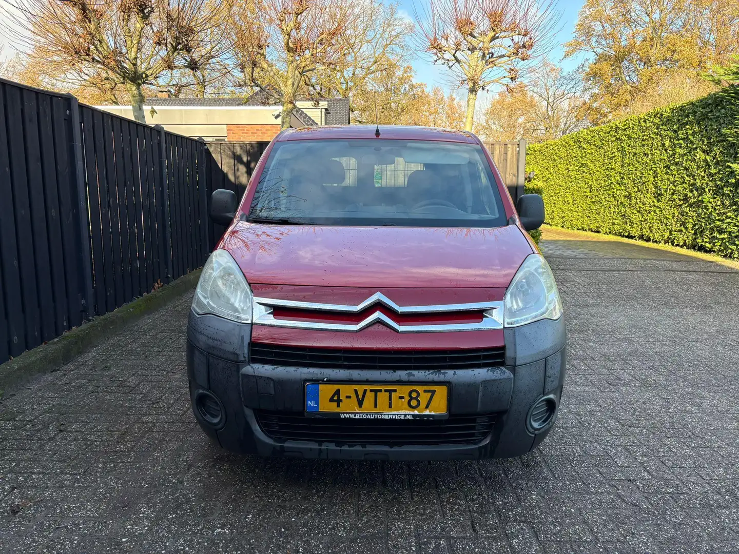 Citroen Berlingo 1.6 HDI 500 Comfort Economy Rood - 2