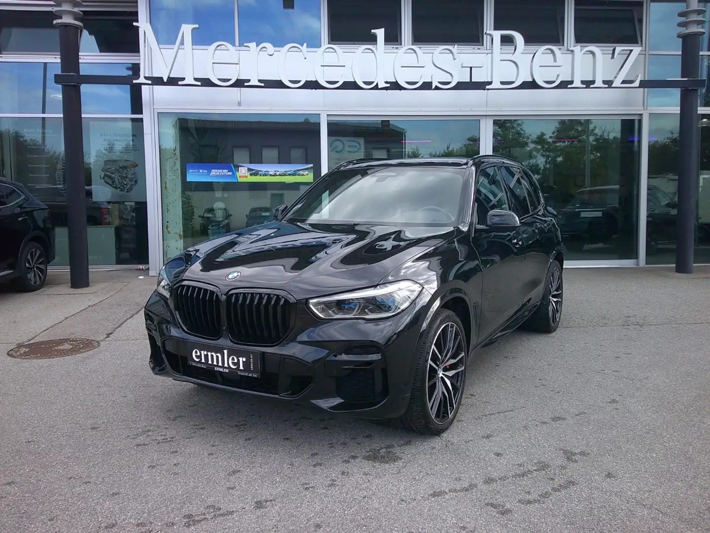 BMW X5 xDrive 40d Allrad Diesel 6 Zylinder 2993 ccm Schwarz - 2