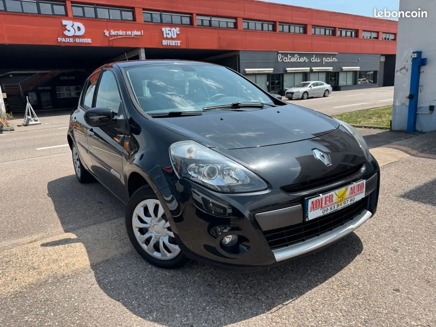 Renault Clio III (2) 1.2 Tce 100cv Dynamique 5P Noir - 1