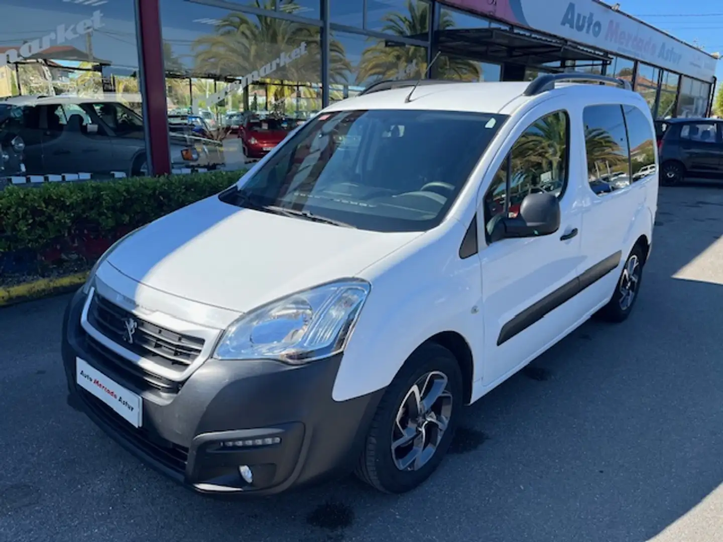 Peugeot Partner Tepee 1.6BlueHDI Access 100 Blanco - 1