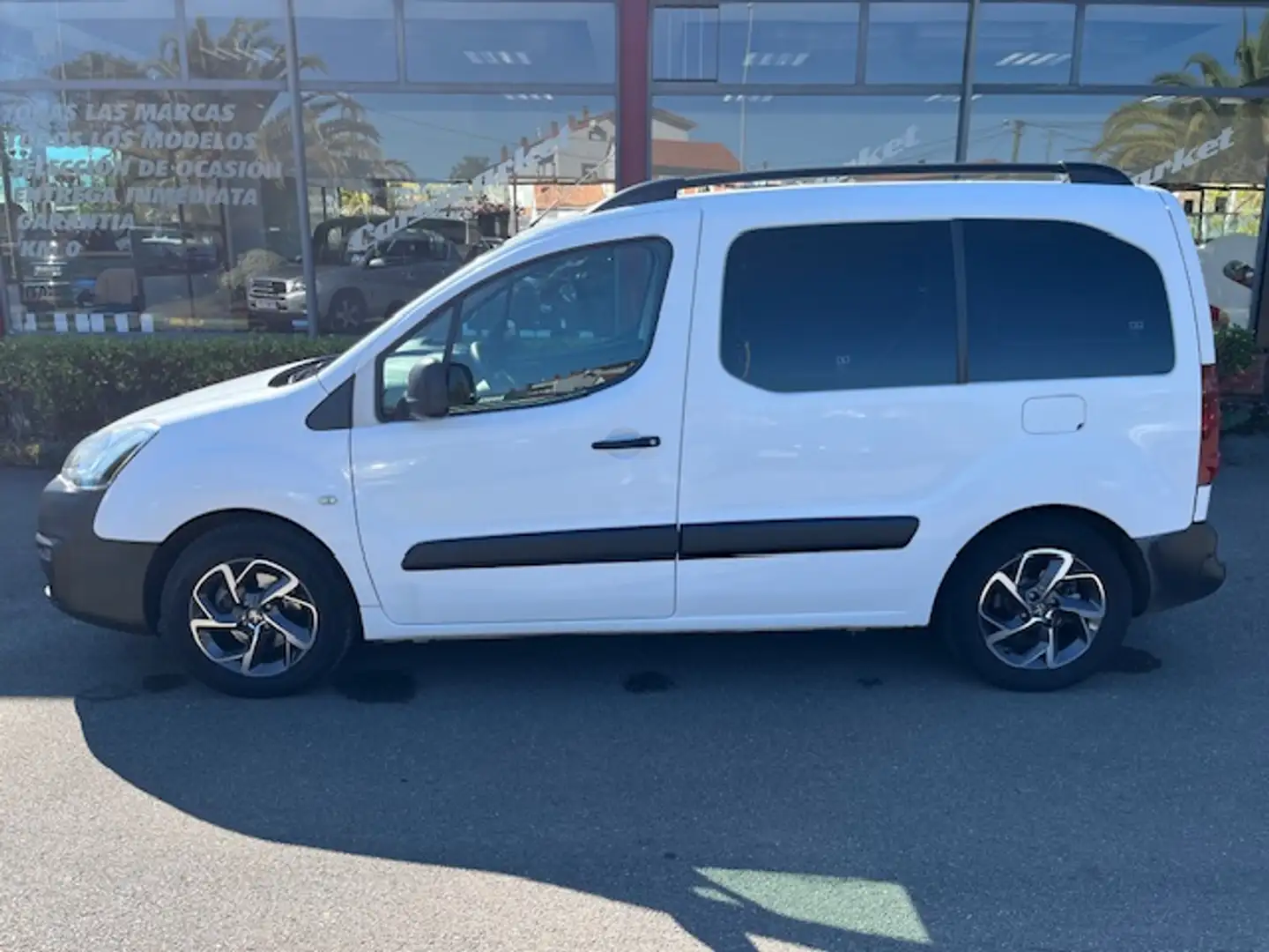 Peugeot Partner Tepee 1.6BlueHDI Access 100 Blanco - 2