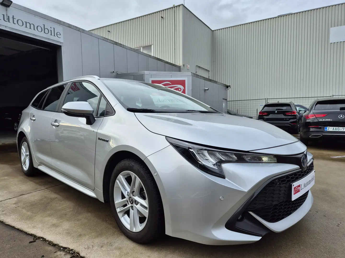 Toyota Corolla 1.8i 170cv // HYBRID // 2022 !! Gris - 2
