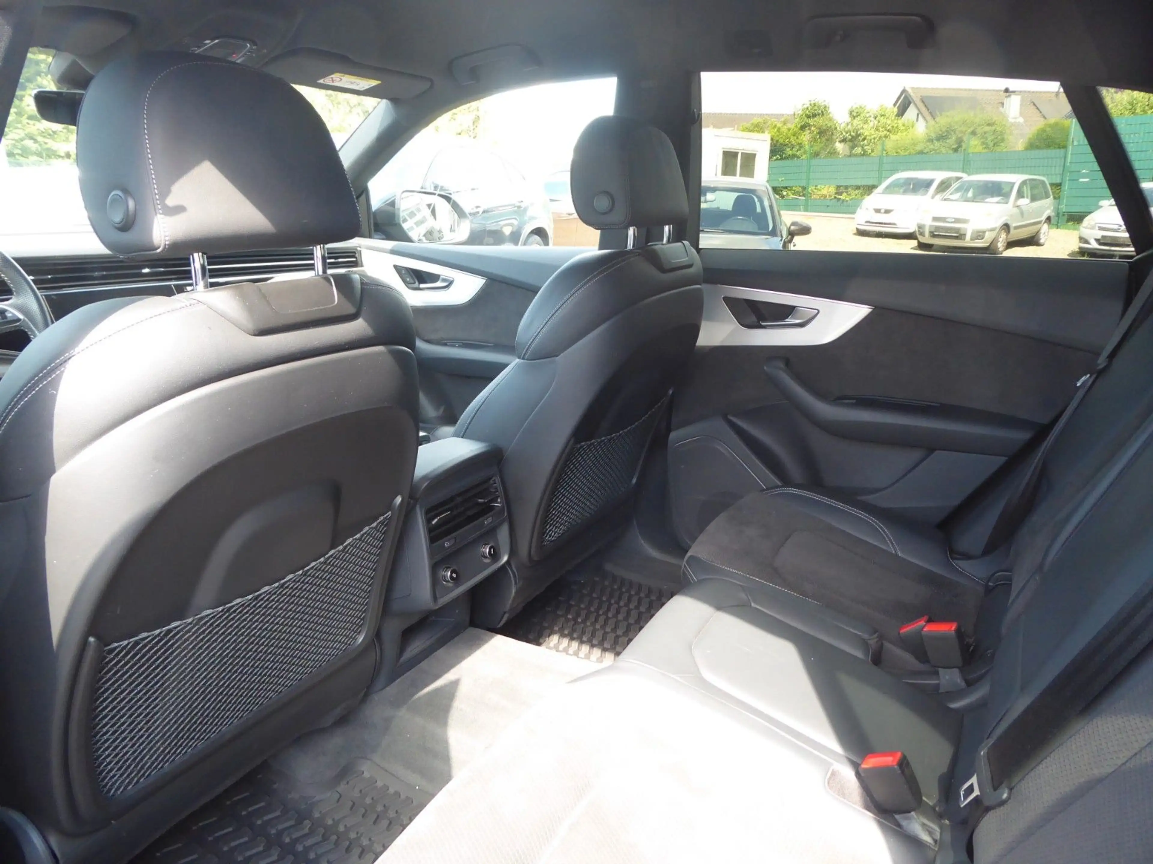 Audi Q8 50 TDI quattro 3 x  S Line Sport Plus — photo 11