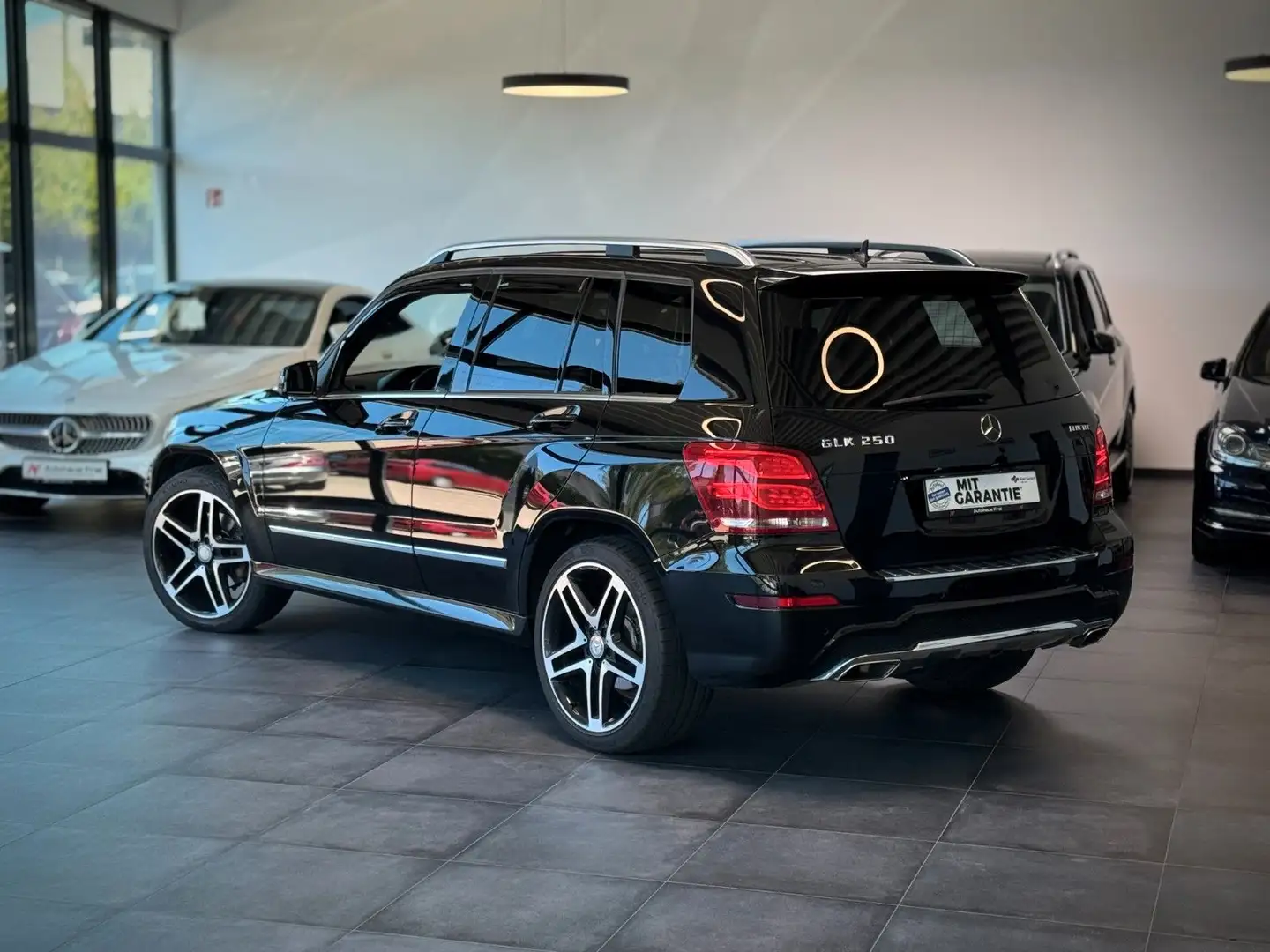 Mercedes-Benz GLK 250 4Matic BlueTec AMG*AHK*Unfallfrei*ILS Schwarz - 2