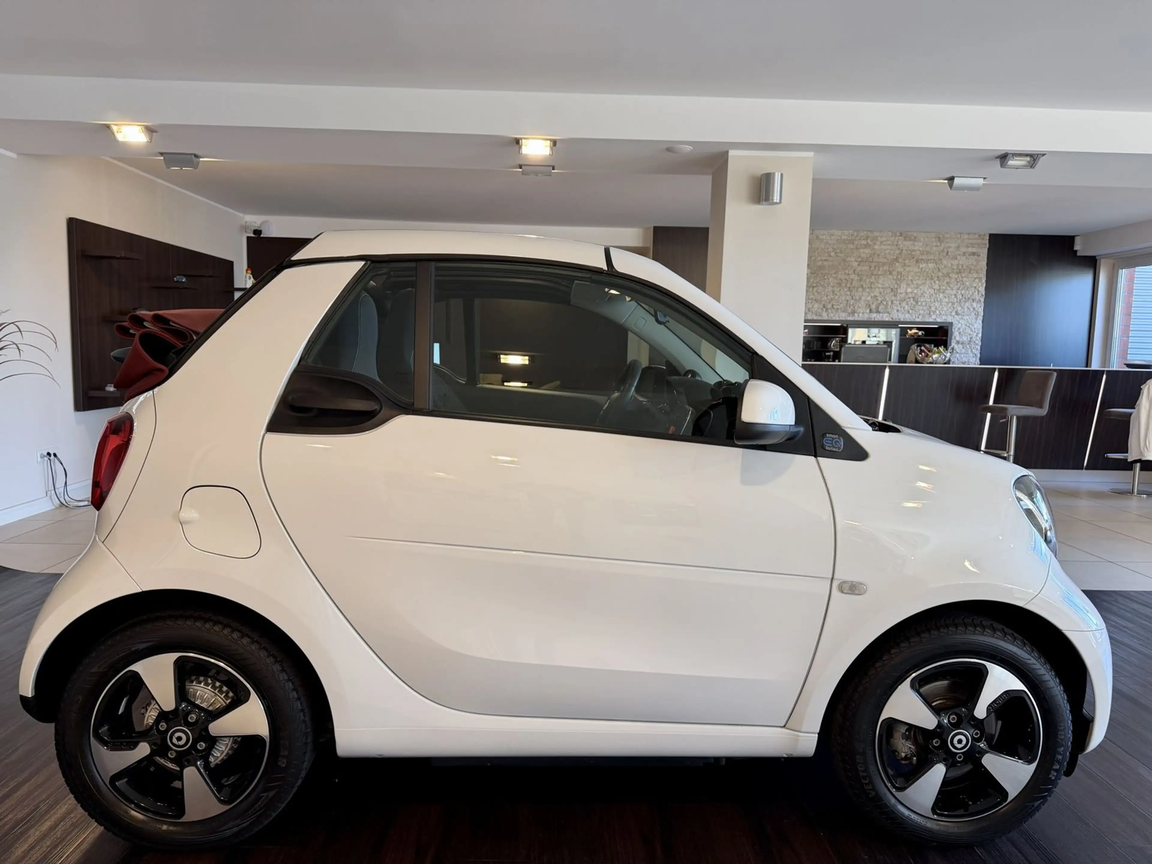 smart forTwo fortwo Cabrio electric drive EQ *1. Hand-MwSt* — photo 4