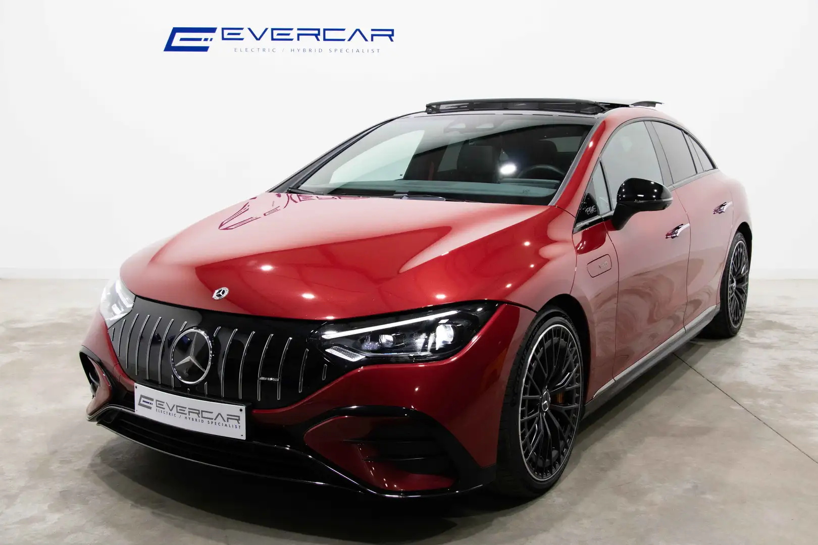 Mercedes-Benz EQE 53 4MATIC+ ***CERAMIC BRAKES*FULL OPTIONS*** Rood - 1