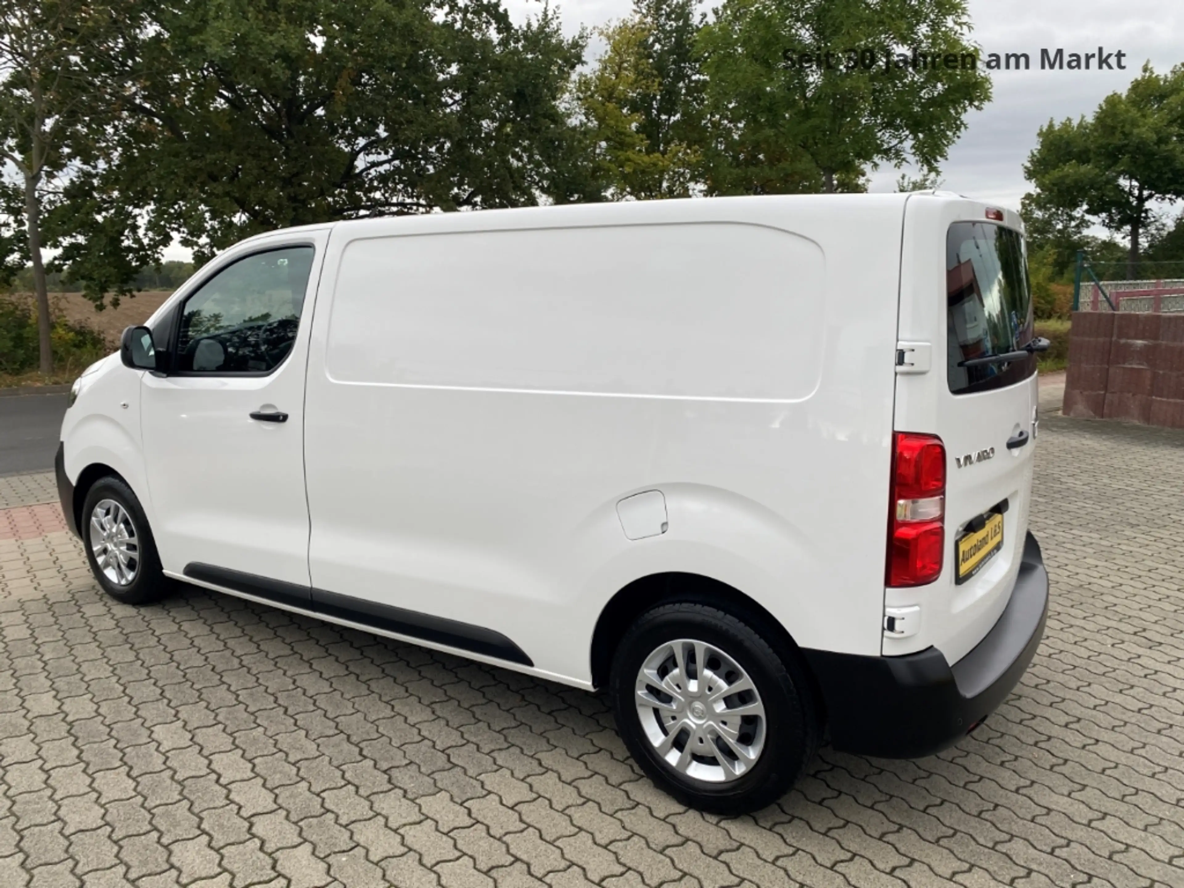 Opel Vivaro Kasten Edition M,Klima,PDC,1.Hand,Scheckheft,WKR, — photo 2