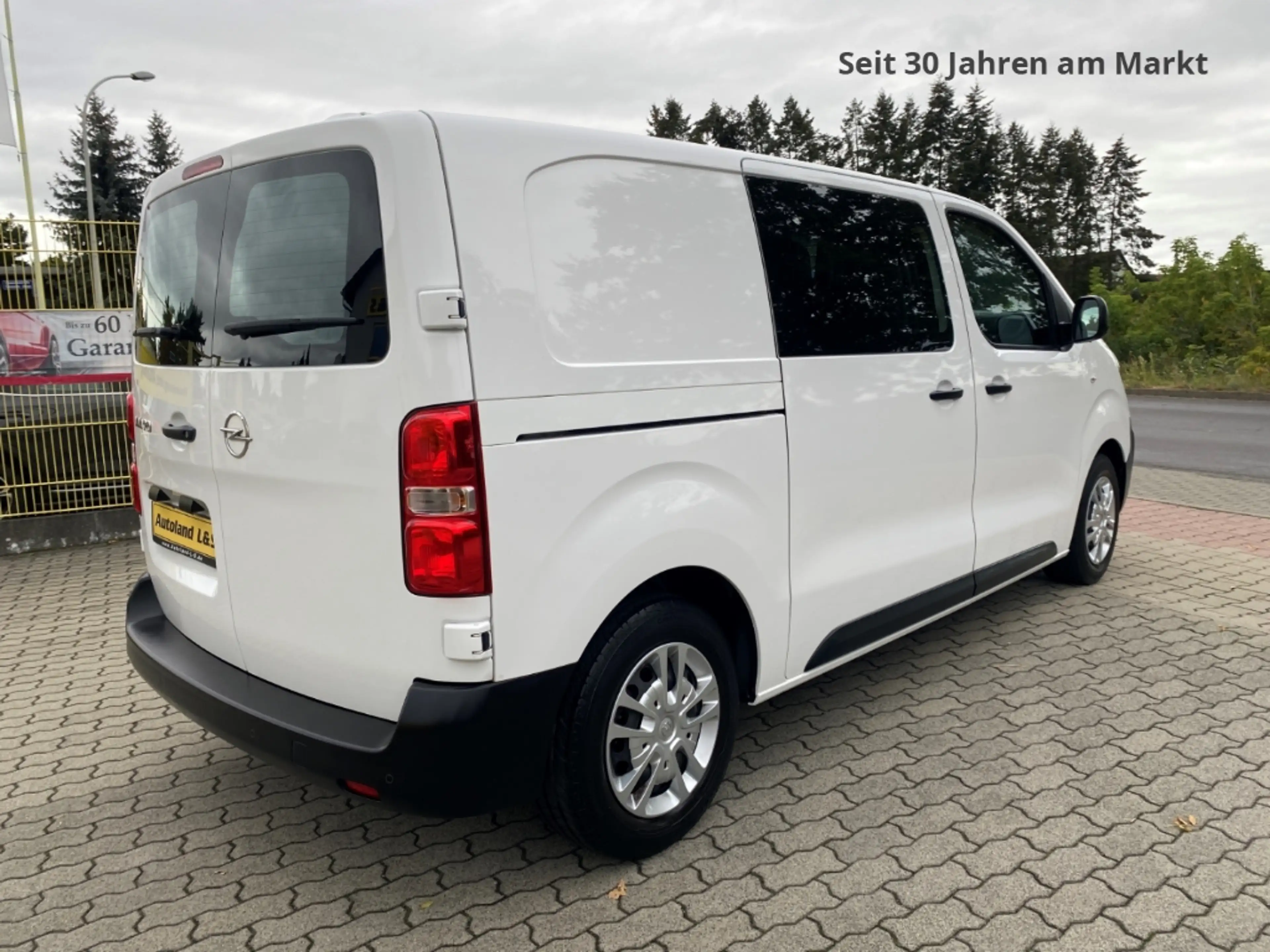 Opel Vivaro Kasten Edition M,Klima,PDC,1.Hand,Scheckheft,WKR, — photo 3