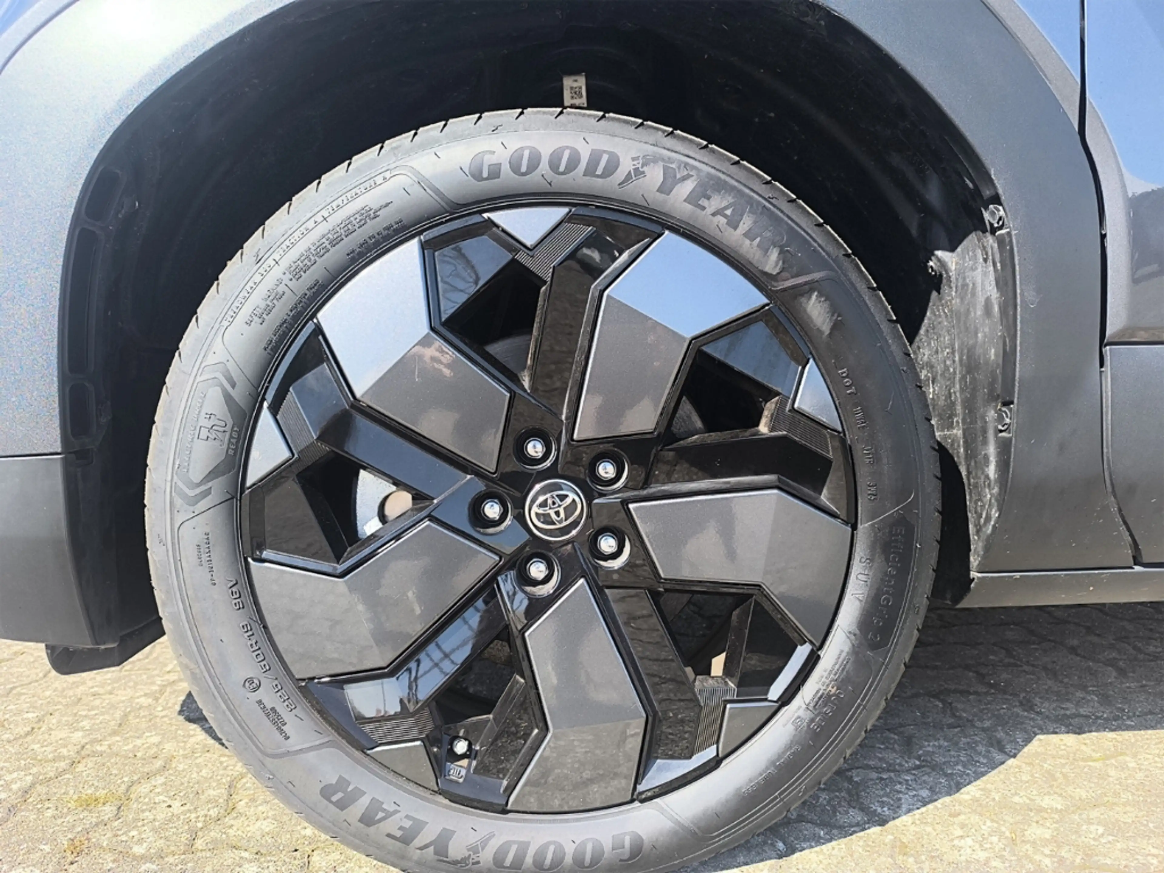 Toyota Urban Cruiser 128 kW FWD Lounge Panorama Soundsystem JBL 360 Kam — photo 6
