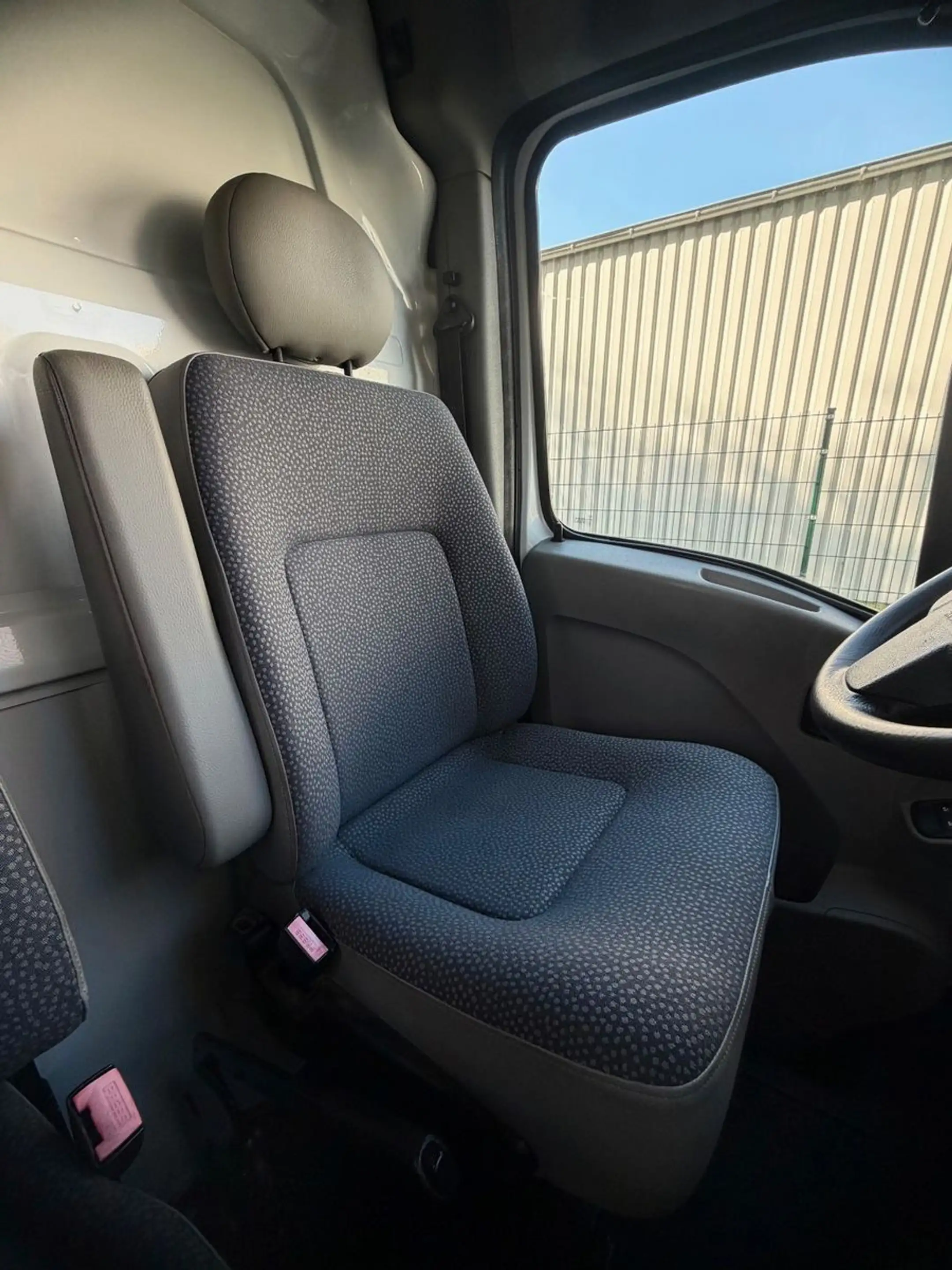 Opel Movano L1H1 2,8t AHK 43.800km Scheckheft MwSt — photo 14