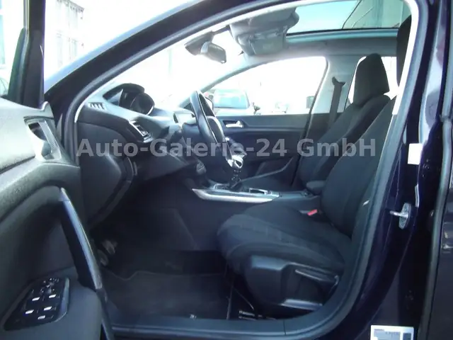 Peugeot 308 SW view 10