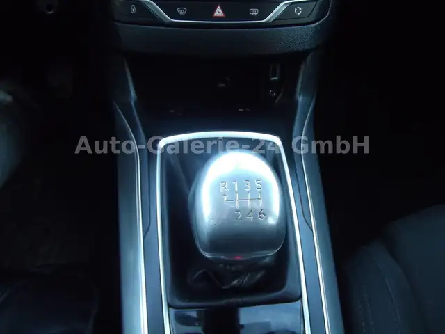 Peugeot 308 SW view 15