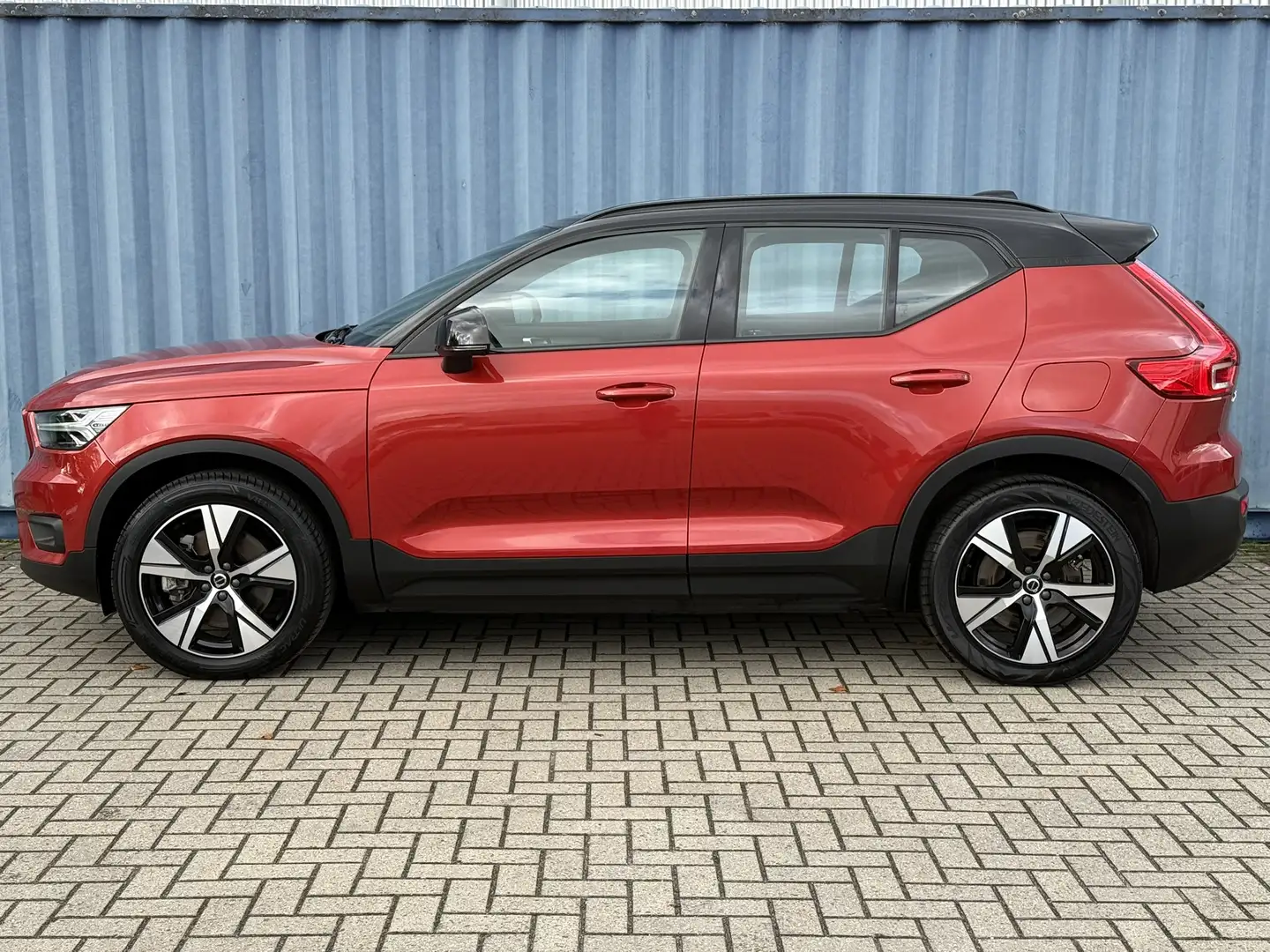 Volvo XC40 Recharge P8 AWD R-Design Trekhaak wegklapbaar | Pa Orange - 2