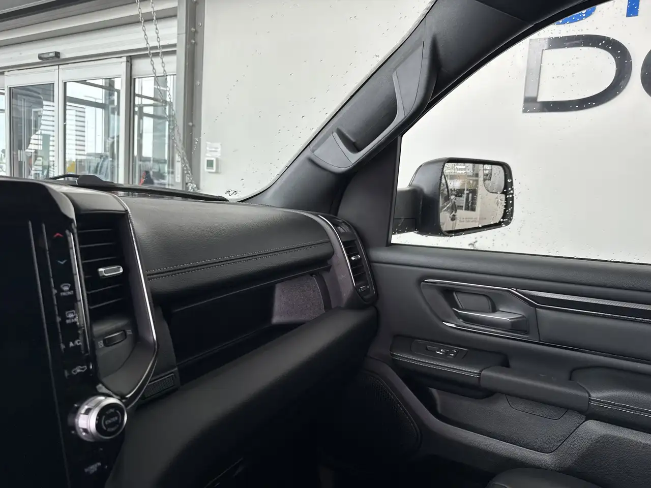 RAM 1500 fotografie RAM 1500