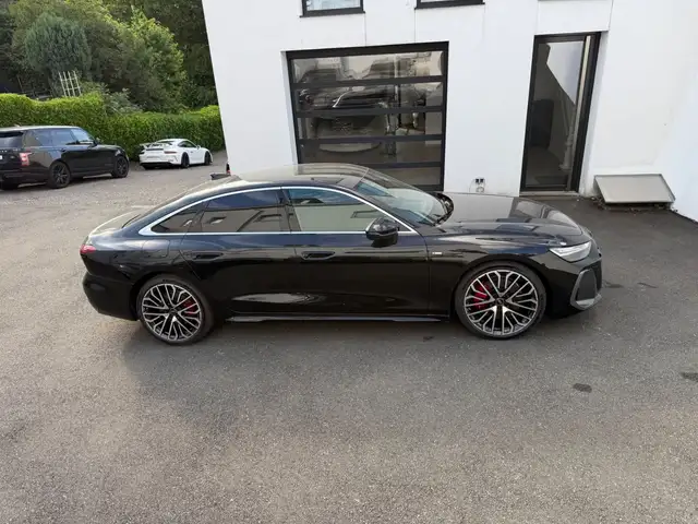 Audi A6 view 5