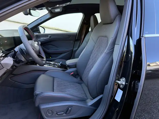 Audi A6 view 15