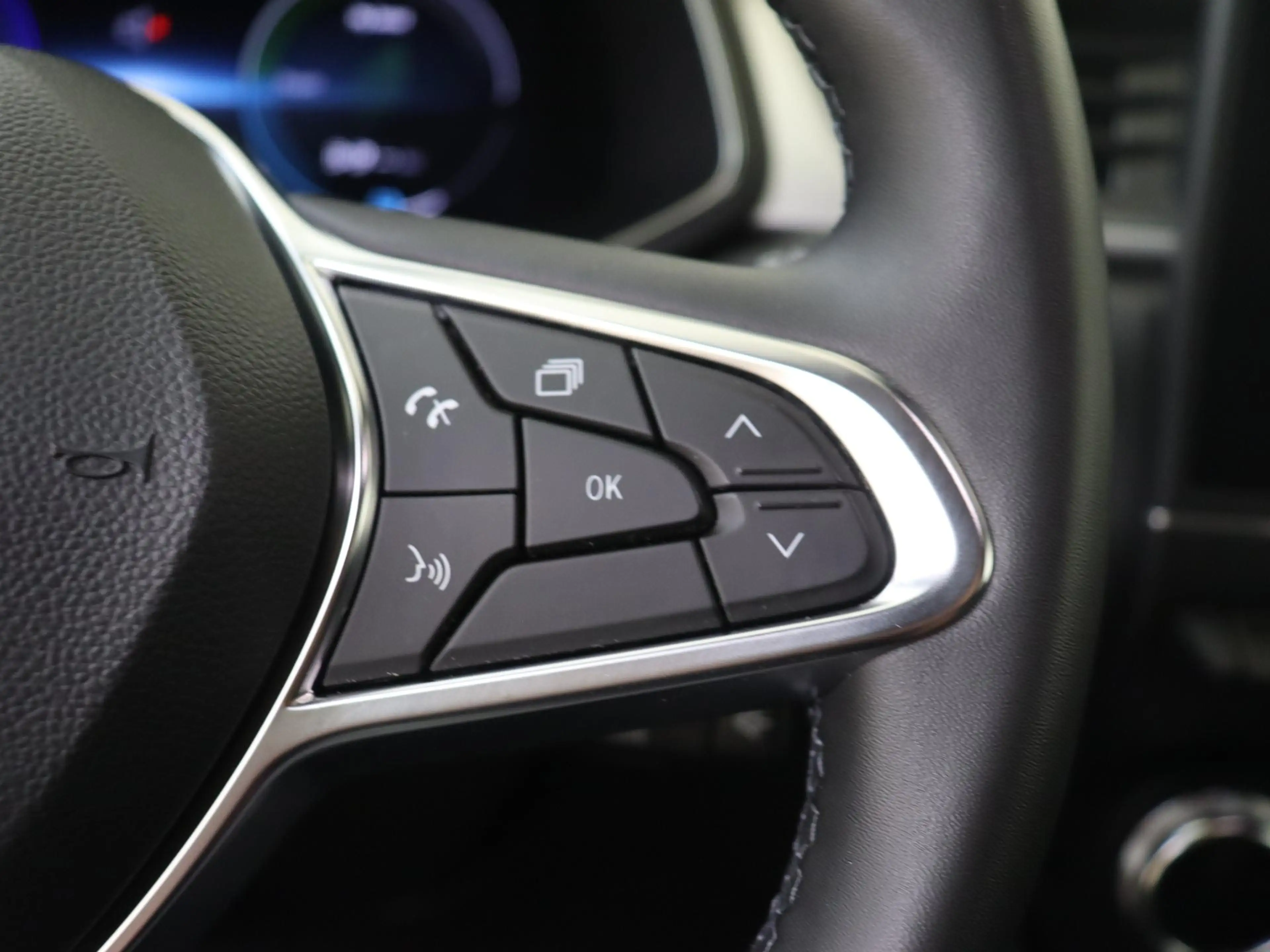 Renault Captur 1.6 E-Tech plug-in hybrid 160 techno — photo 13