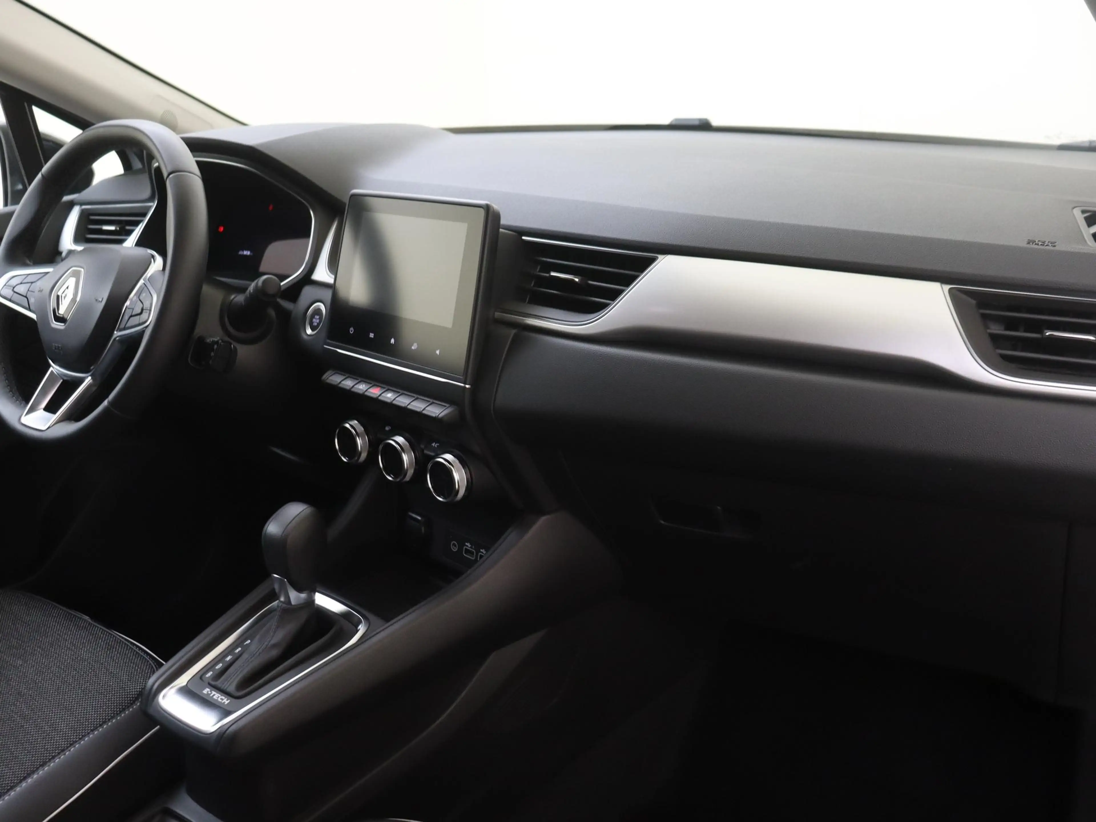 Renault Captur 1.6 E-Tech plug-in hybrid 160 techno — photo 5