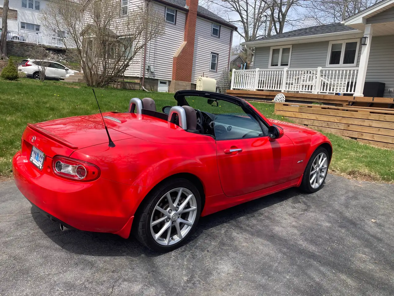 Mazda MX-5 Miata снимка Mazda MX-5 Miata