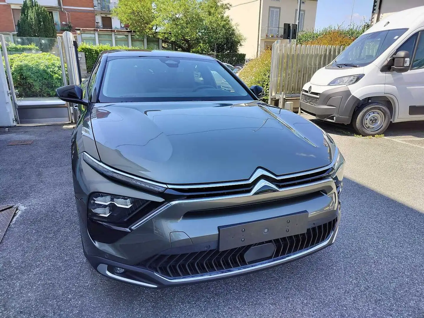Citroen C5 X X Hybrid 225 E-EAT8 Shine Gri - 1