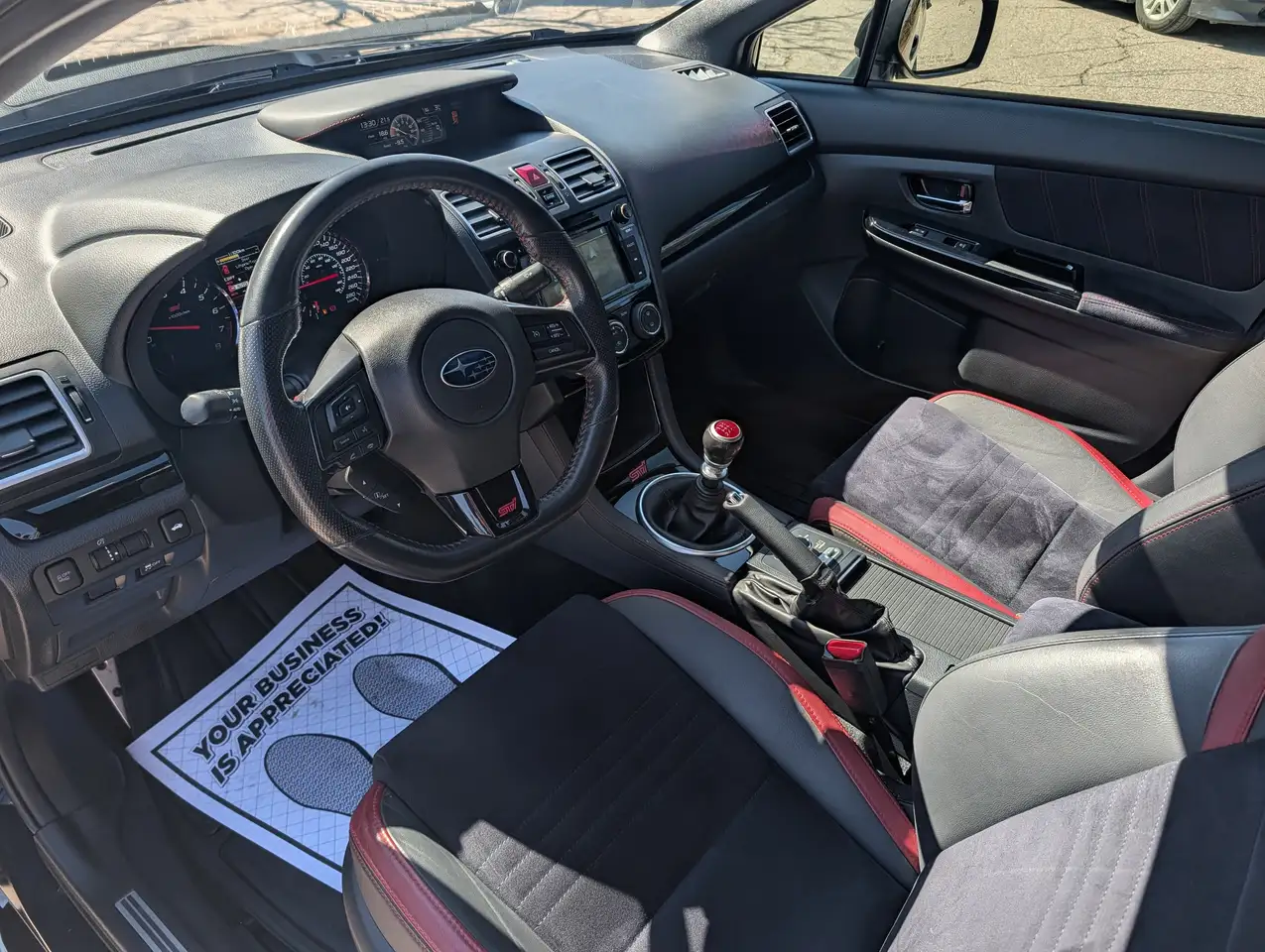 Subaru WRX снимка Subaru WRX