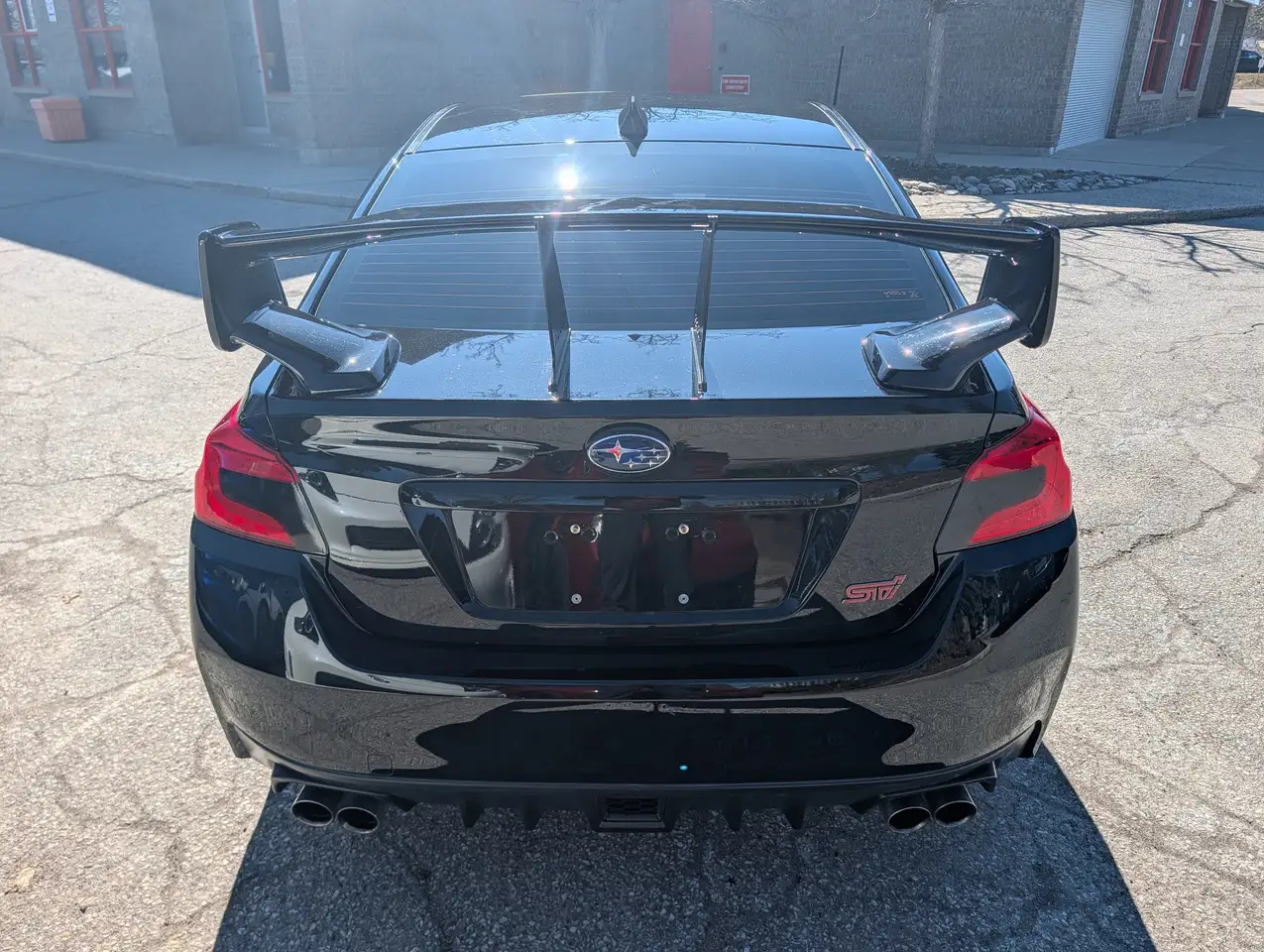 Subaru WRX снимка Subaru WRX