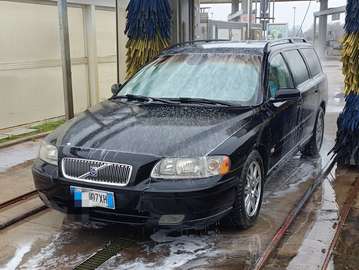 V70-XC 2.4 d5 Optima auto