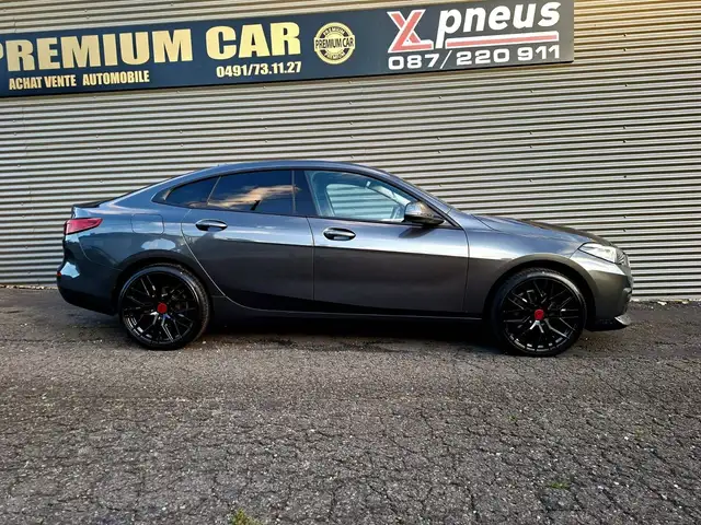 BMW 2 Series view 9