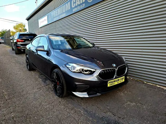 BMW 2 Series view 4