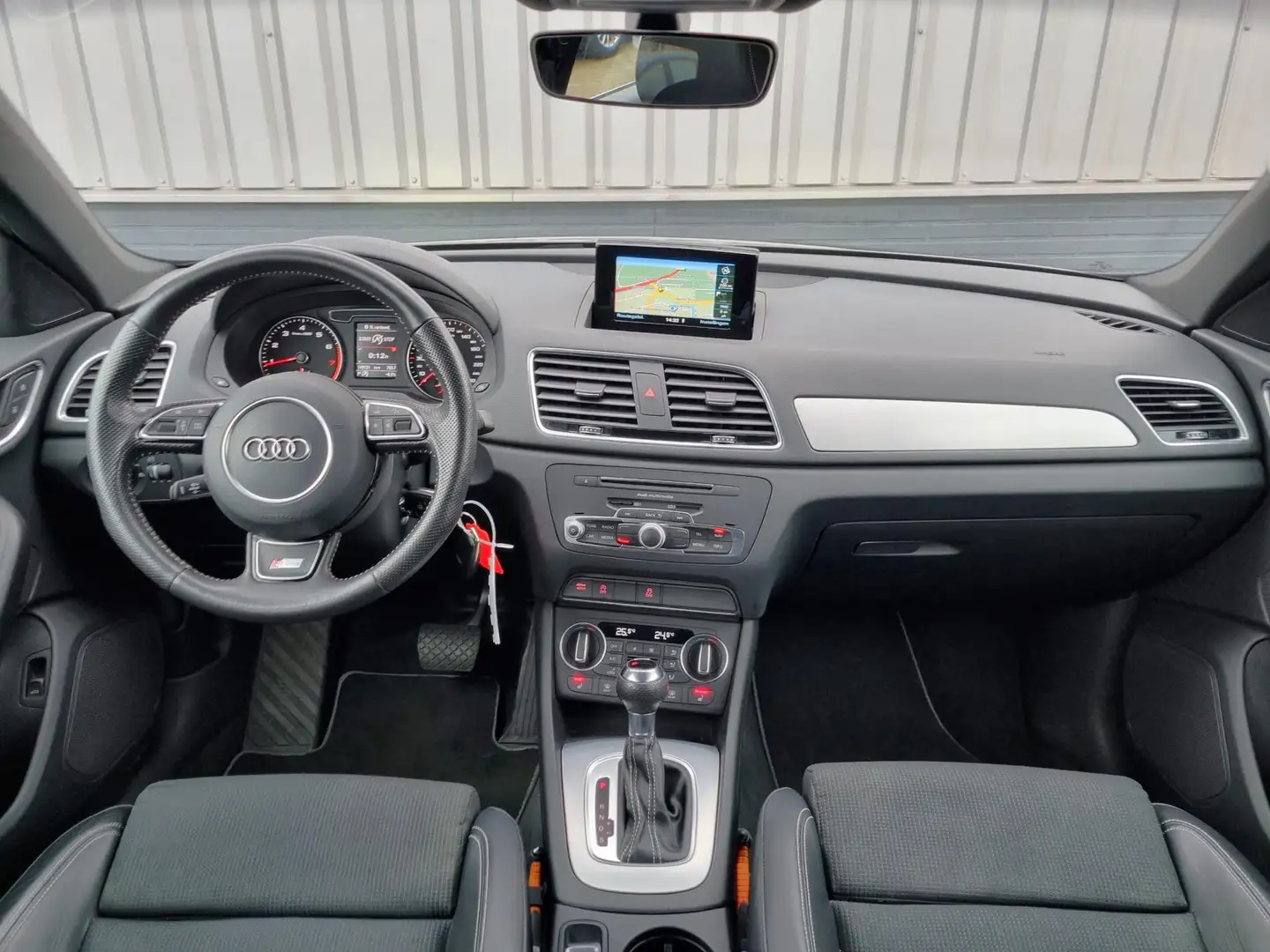 Audi Q3 1.4 TFSI CoD Sport S-LINE Edition | VAN 1e EIGENAA Gris - 2