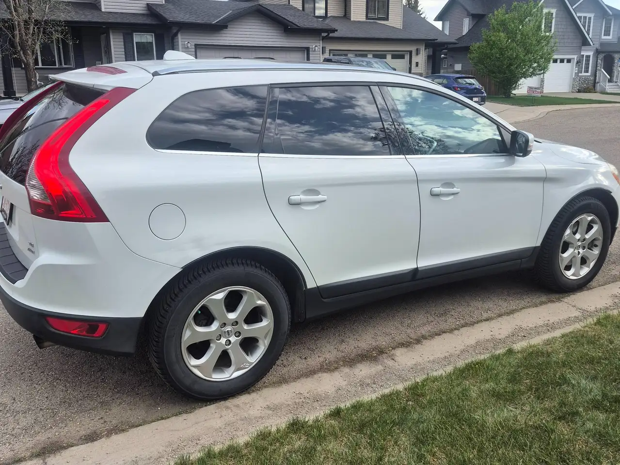 Volvo XC60 photo Volvo XC60