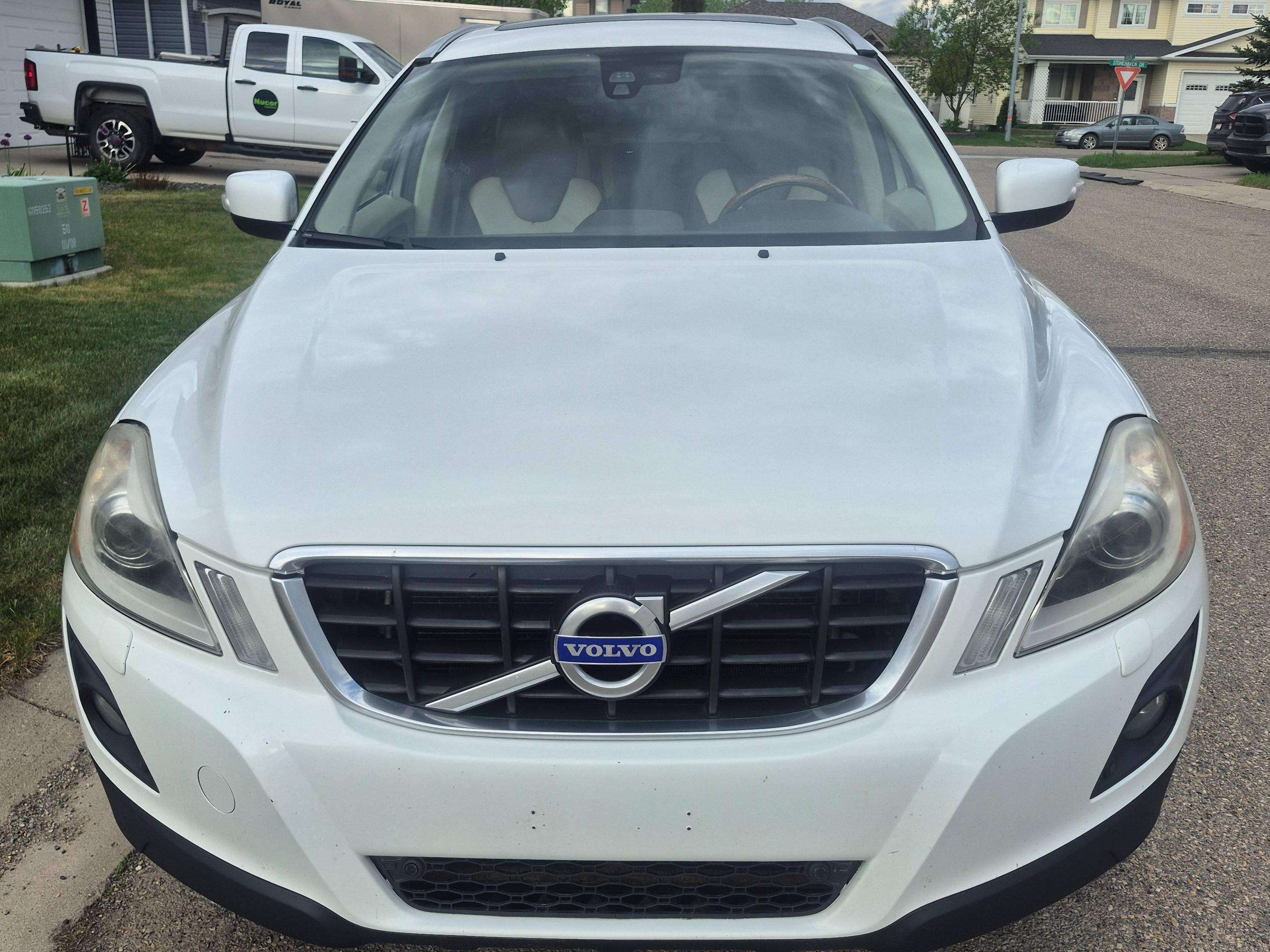 2010 Volvo XC60 T6 R-Design alt 4