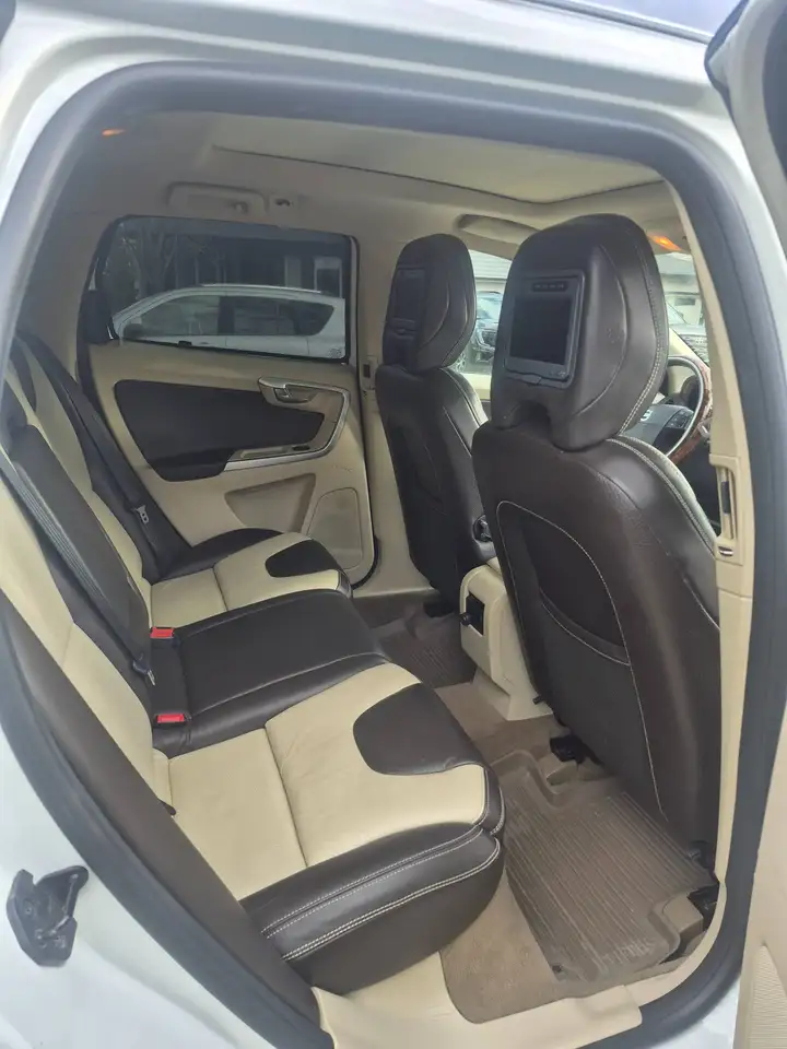 Volvo XC60 photo Volvo XC60