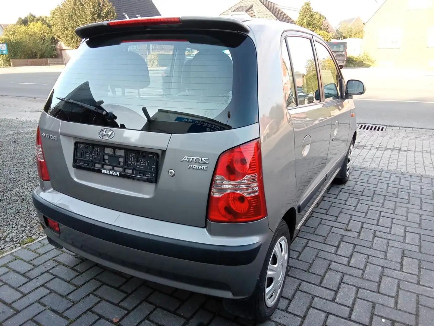 Hyundai Atos 1.1, TÜV NEU, 1 JAHR GEWÄHRLEISTUNG Grau - 2