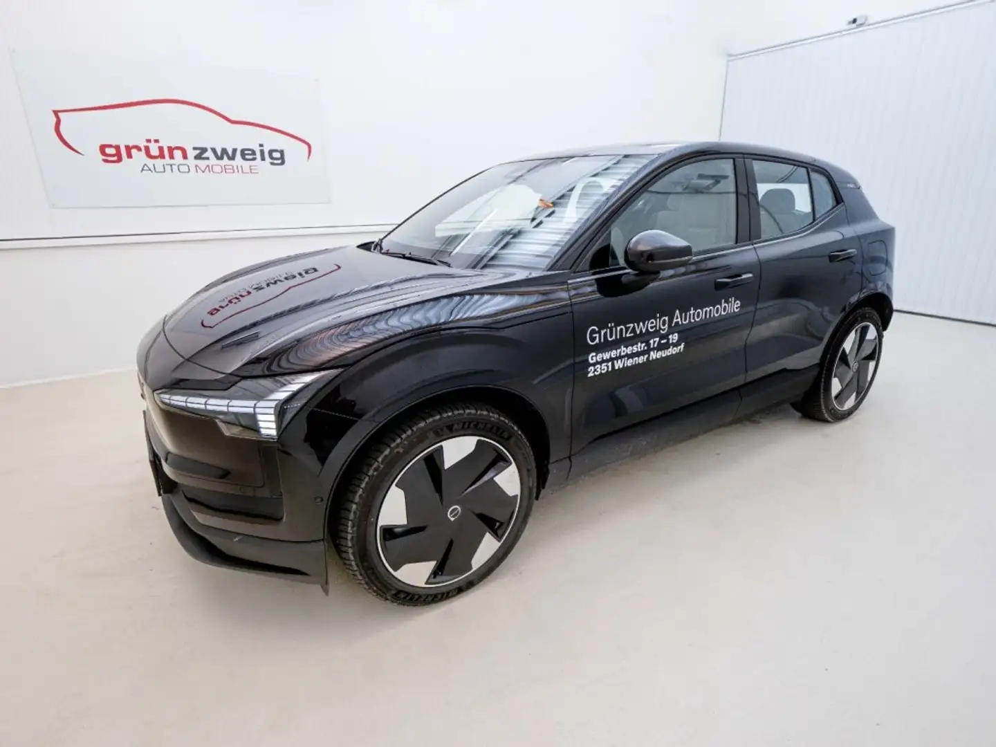 Volvo EX30 Plus, Twin Motor Performance, Vollelektrischer Schwarz - 1