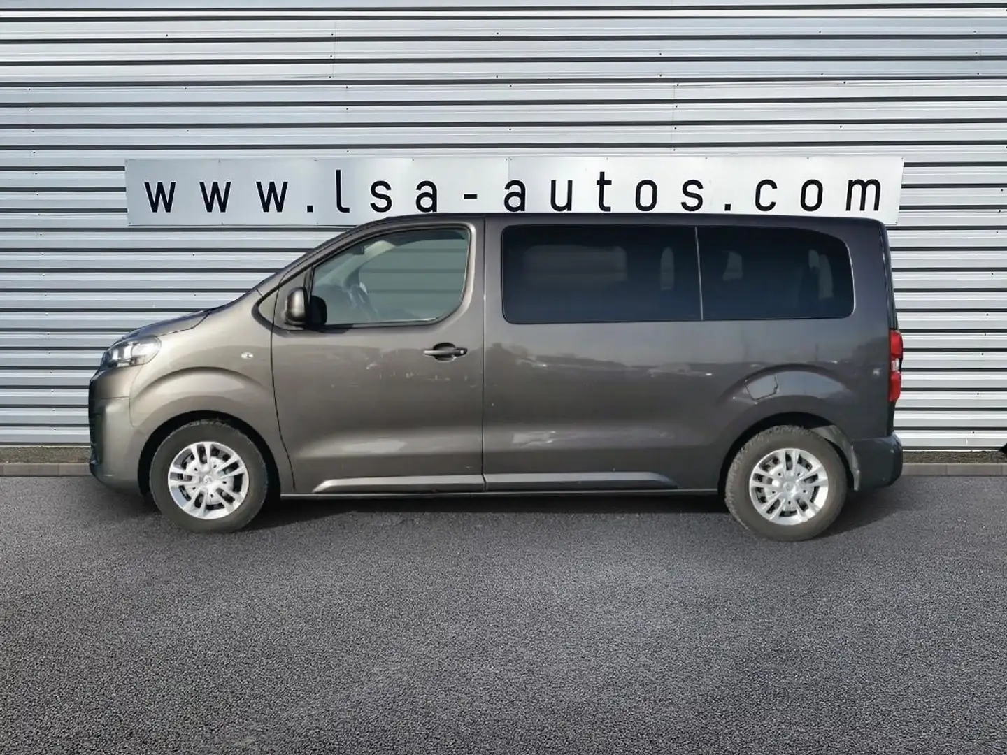 Citroen Spacetourer M 1.5 BlueHDi 120 Business 8PL siva - 2