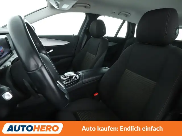 Mercedes-Benz E-Class view 10