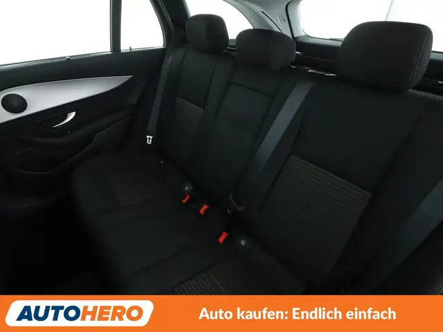 Mercedes-Benz E-Class view 14