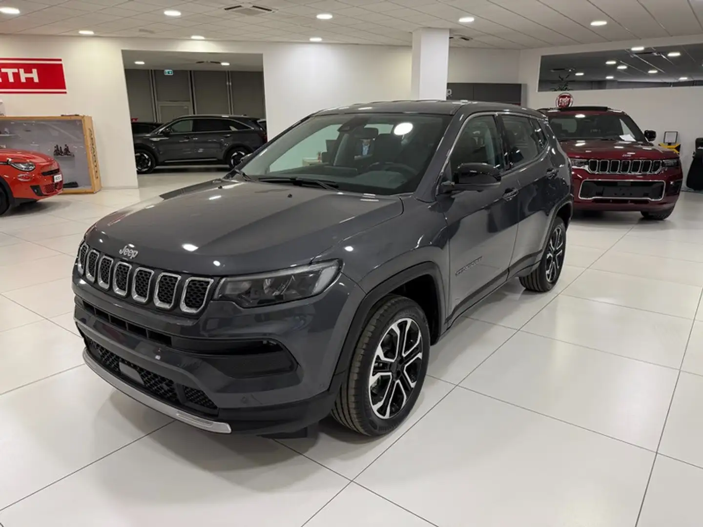 Jeep Compass 1.5 Turbo T4 MHEV Altitude Gris - 1