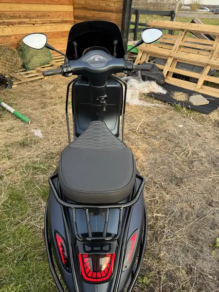 Vespa Sprint 50 - foto 3