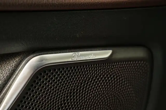 Mercedes-Benz V-Class view 13