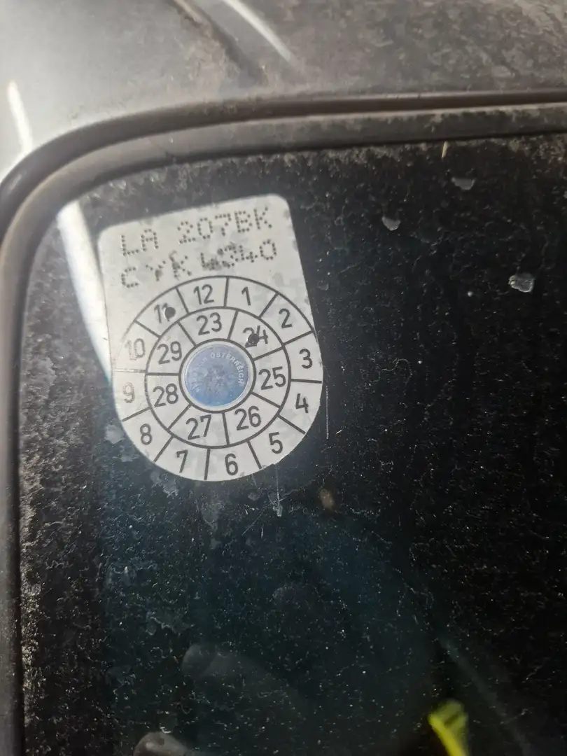 Audi 80 80 Avant 2,0 E Grau - 2