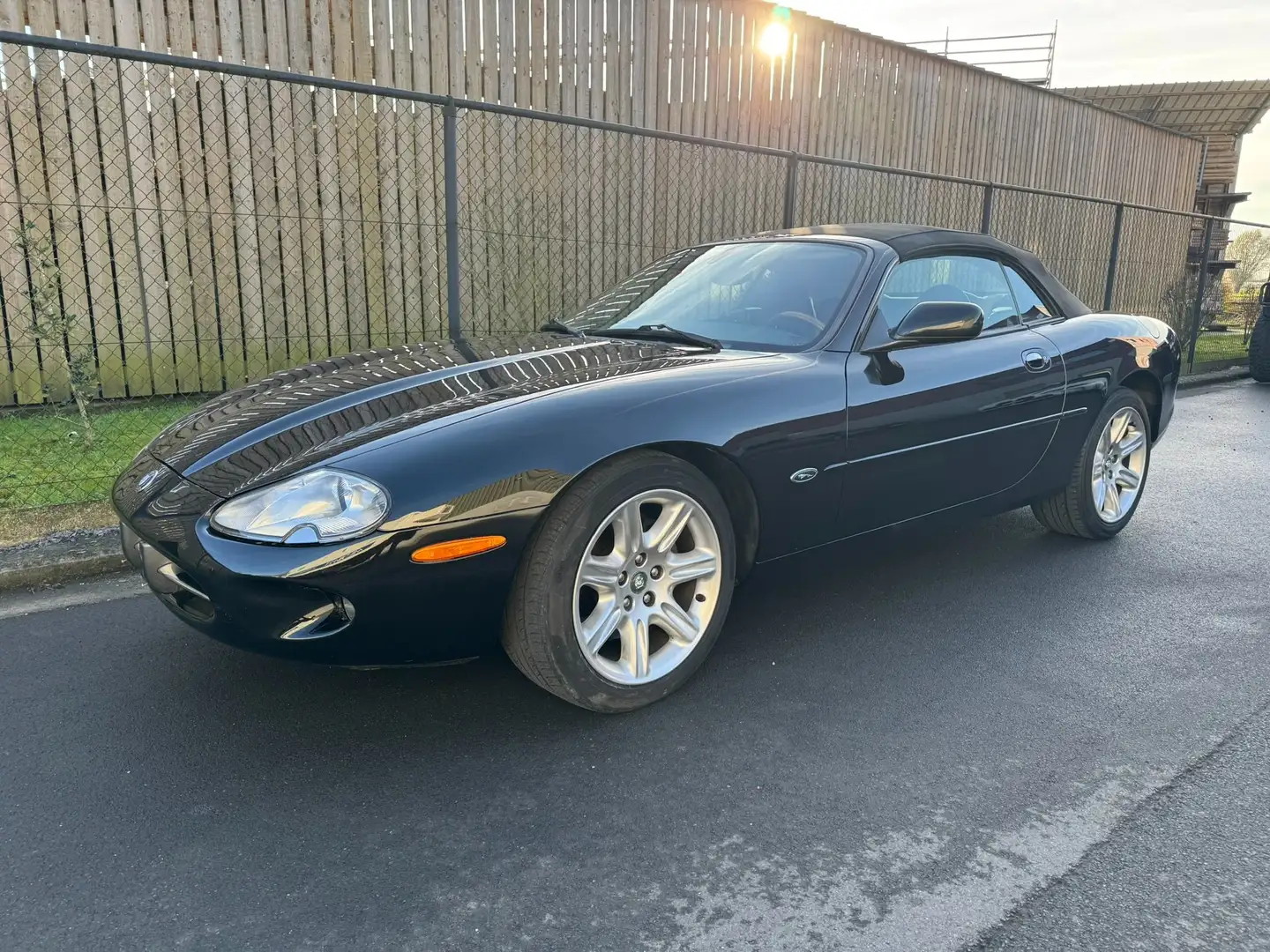 Jaguar XK8 4.0i V8 32v Convertible  (Matching numbers) Noir - 1